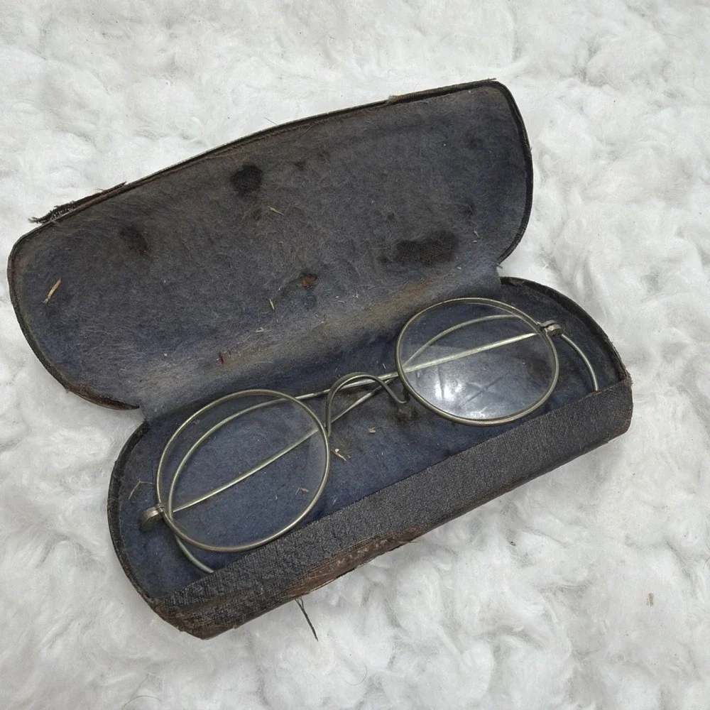 Antique Glasses Wire Silver Wire Rim Round Early 1900's Vintage Optical Wig Case